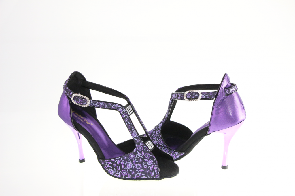 Giro Dance Fashion